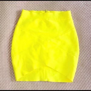 Stretchy, bandage mini skirt